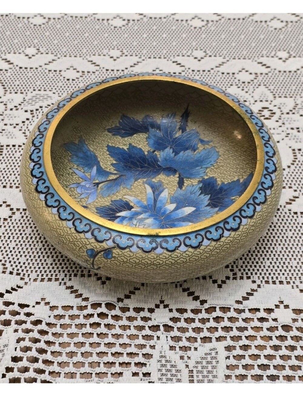 Vintage Jingfa Chinese Cloisonne Enamel Bowl 8” Wide Floral Bird Decoration MCM